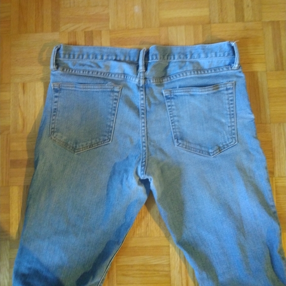 Gap Skinny Fit Faded Distressed Women's Jeans size 34/34 - Picture 3 of 6
